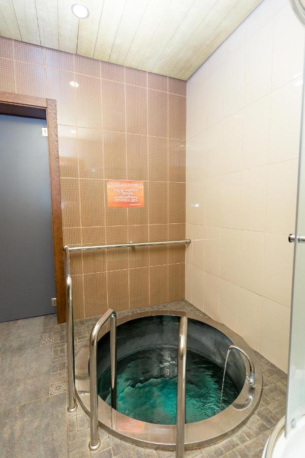 Hotel Shale Novokuznetsk Ngoại thất bức ảnh